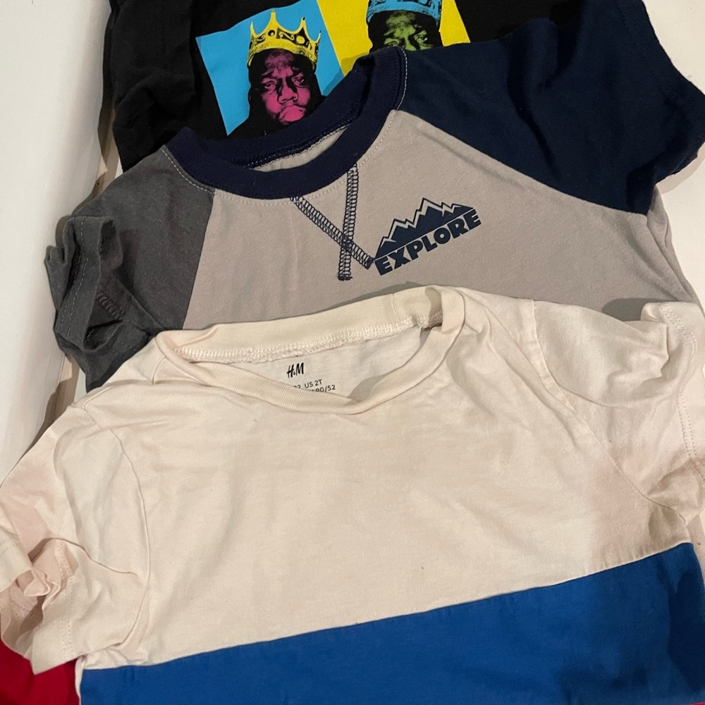 H&M Blue and Cream Short Sleeve Tee